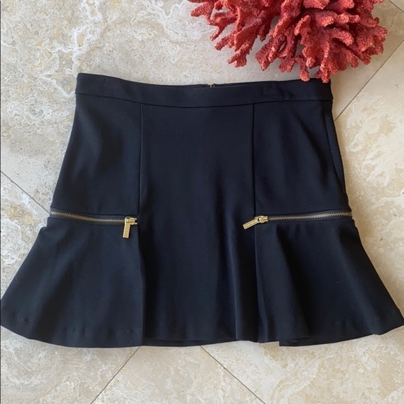 Michael Kors Black A Line Mini skirt w/ zippers -6 - Picture 1 of 11